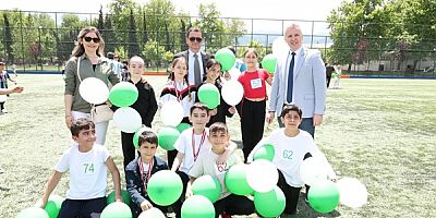 Bursa Osmangazi’de çocuk olimpiyatları nefes kesen yarışlara sahne oldu