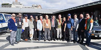 Bursa Osmangazi’de klasik otomobiller Başkan Aydın’ın startıyla yola çıktı