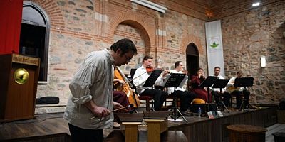 Bursa Osmangazi'de Macaristan ezgileri