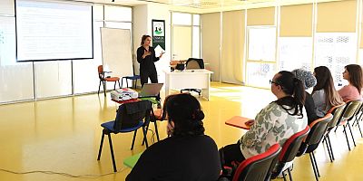 Bursa Osmangazi’de meslek edindiren kurslar başladı