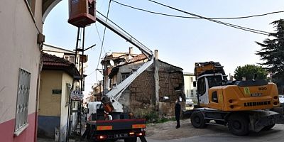 Bursa Osmangazi'de metruk binalar yıkılıyor!