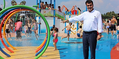 Başkan Dündar'dan Çocuklara Bayram Hediyesi