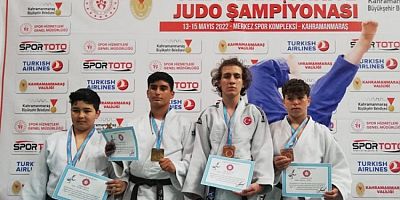 Bursa Osmangazili judocudan bronz madalya