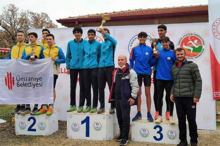 Bursa Osmangazi'nin atletizmde 'bölgesel' başarısı