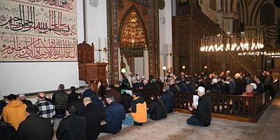 Bursa Ulucami’de “Fetih” duası
