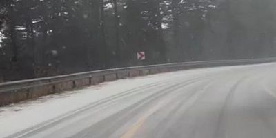 Bursa Uludağ yolunda kar yağışı başladı!