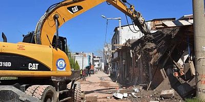 Bursa Yıldırım’da 137 kaçak yapı yıkıldı