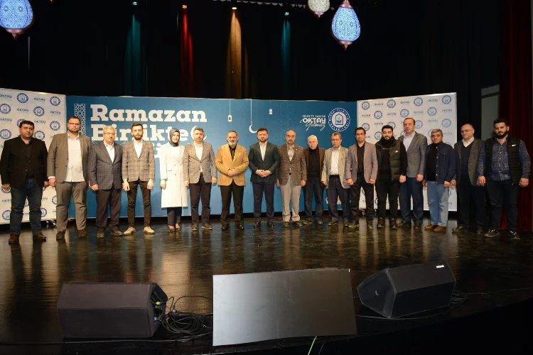 Bursa Yıldırım'da Erzincanlı'dan eşsiz şiir ziyafeti