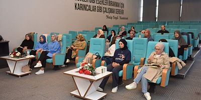 Bursa Yıldırım'da 'Kitap tahlili' programı başladı