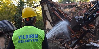 Bursa Yıldırım'da metruk binalar yıkılıyor!