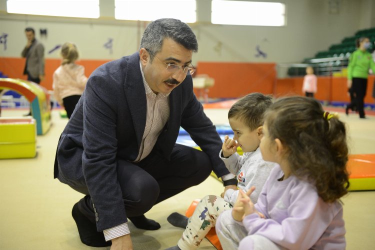 Bursa Yıldırım'da Başkan Yılmaz'dan miniklere ziyaret