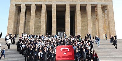 Bursalı gençler, Ata’nın huzuruna çıktı