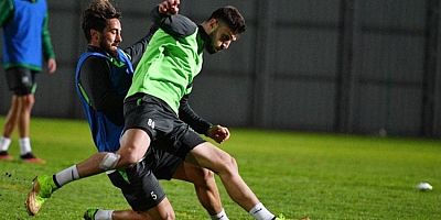 Bursaspor, çift idmanla günü kapattı