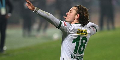 Bursaspor'da Ali Akman kadro dışı bırakıldı