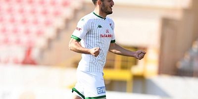 Bursaspor'da Berat Altındiş, Turgutluspor'a kiralandı
