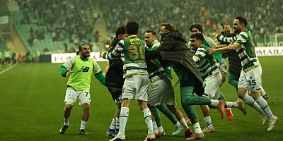 Bursaspor ikinci yarıda açıldı, 3 puanı kaptı