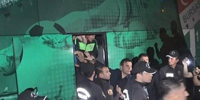 Bursaspor kafilesinde büyük olay!