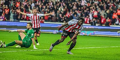 Bursaspor Nedim Vatansever ve Fatih Eroğlu ile yollarını ayırdı