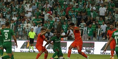 Bursaspor sezonun ilk maçında berabere kaldı