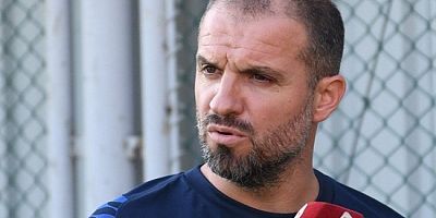 Bursaspor Teknik Direktörü Mustafa Er, ilk antrenman öncesi açıklamalarda bulundu