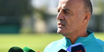 Bursaspor Teknik Direktörü Özcan Bizati: Önde oynamak, baskı kurmak istiyoruz