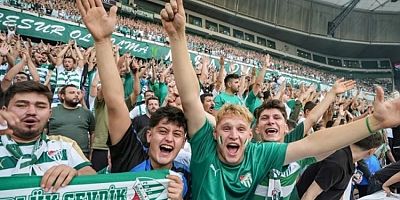 Bursaspor'un yeniden doğuşuna tanıklık etmek için sandalyeni kap gel!