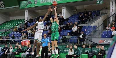 Bursaspor Yörsan Darüşsafaka'ya yenildi