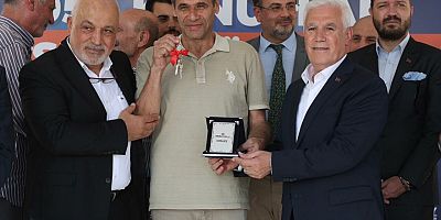 Büyük dönüşümde ilk anahtarlar teslim edildi