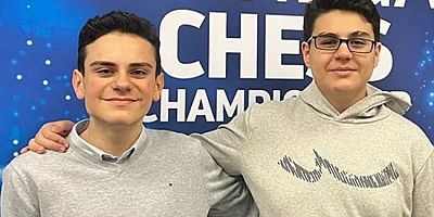 Büyük gurur! Bursa'nın iki evladı aynı gün dünyayı mat etti!