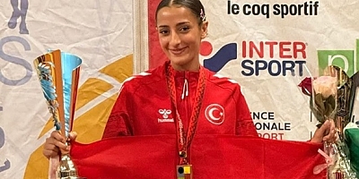 Büyükşehir Belediyesporlu Nazmiye Ak dünya üçüncüsü