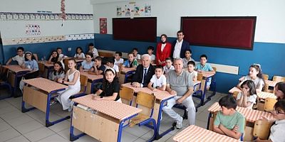 Büyükşehir'den öğrencilere eğitim desteği