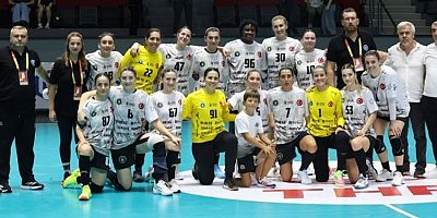 Büyükşehir Hentbol Takımı finalde!