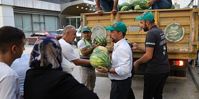 Büyükşehir’le toprak bereketleniyor, çiftçi kazanıyor