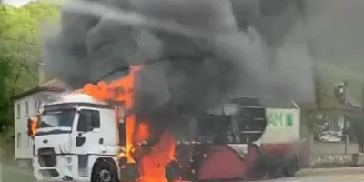 Cam yüklü TIR, alev alev yandı