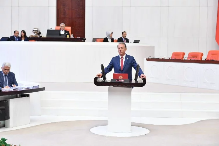 CHP Bursa Milletvekili Prof.Dr. Özkan: Eğitim sistemi yapboza döndü