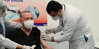 Cumhurbaşkanı Erdoğan koronavirüs aşısı oldu