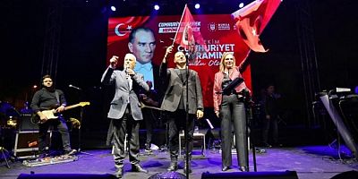 Cumhuriyet coşkusu, Kubat ile zirve yaptı