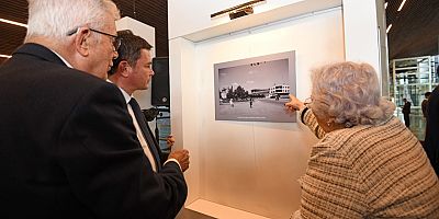 ‘Cumhuriyet ve Bursa’ Fotoğraf Sergisi Açıldı