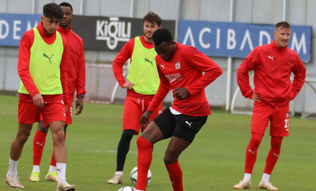 Demir Grup Sivasspor, GZT Giresunspor maçı hazırlıklarını sürdürdü