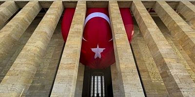 Devlet erkanı Anıtkabir'de