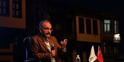 Doç. Dr. Emrah Safa Gürkan: 