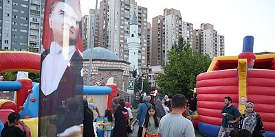 Doğanbey Mahallesi’nde Yaz Akşamı Şenliğe Dönüştü