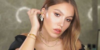 Duygu Özaslan'ın duş pozu sosyal medyayı ikiye böldü