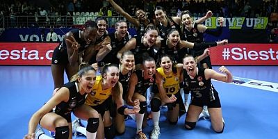 Eczacıbaşı'nın finaldeki rakibi VakıfBank oldu