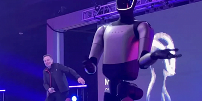 Elon Musk açıkladı: 20 yıla bilinciniz robota yüklenecek