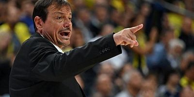 Ergin Ataman rahatsızlanarak hastaneye kaldırıldı