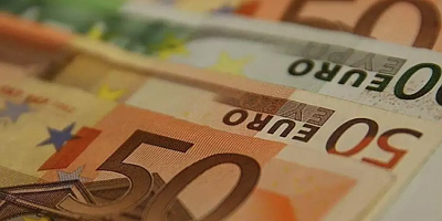 Euro 40 TL'yi gördü