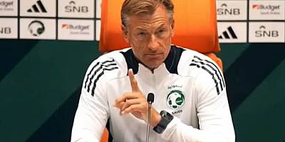 Ezan okununca verdiği tepki olay!