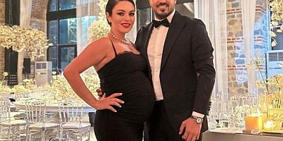 Ezgi Mola anne oldu!