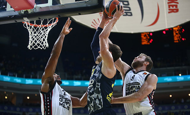 Fenerbahçe Beko - Olimpia Milano: 43-68